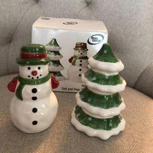 The Cellar Log Cabin Salt & Pepper Shakers - Never Used with Original Box & Tag